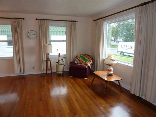 417 E Euclid Ave - Photo 2