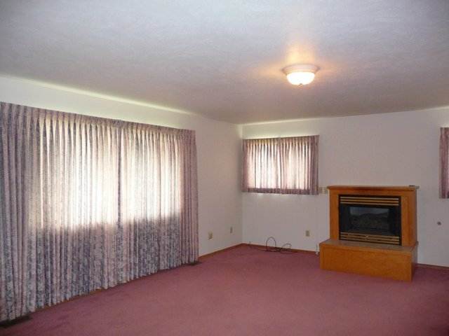 214 S Ridge St - Photo 6
