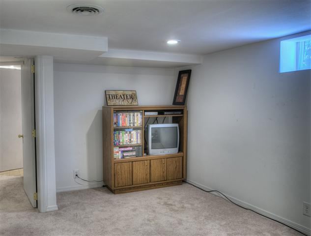628 E Glass Ave - Photo 14