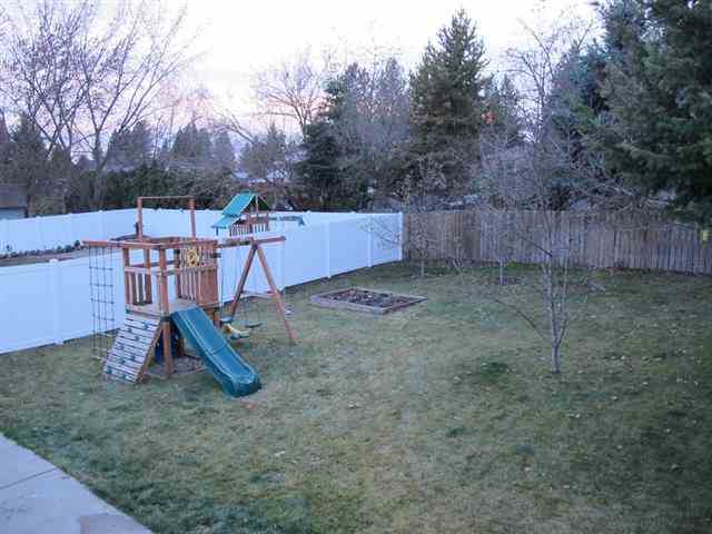 8111 N Dakota St - Photo 3