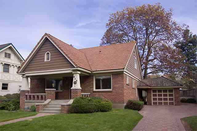 416 W Park Pl - Photo 1