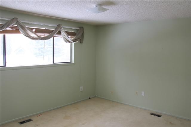 11811 N Monroe Ct - Photo 5