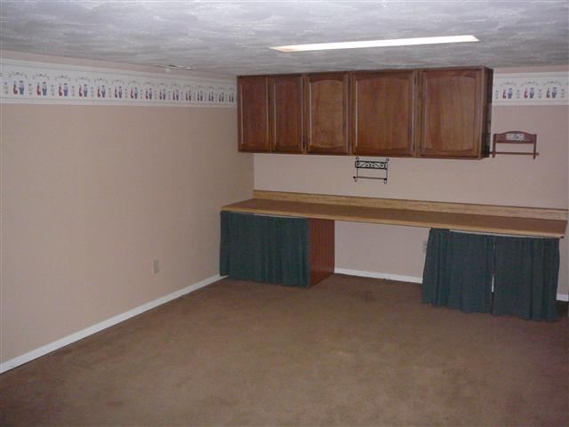 2211 E 49th Ave - Photo 12
