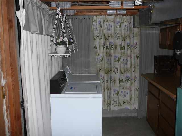 2211 E 49th Ave - Photo 16