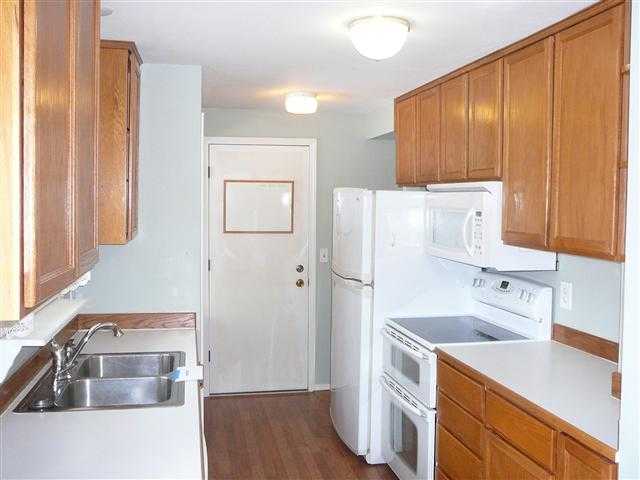 2211 E 49th Ave - Photo 5
