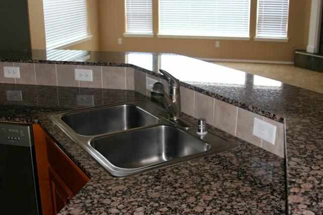 1406 N River Ridge - Photo 8