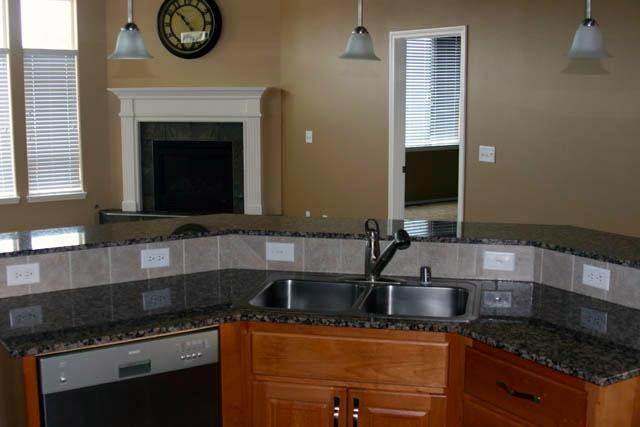 1406 N River Ridge - Photo 10