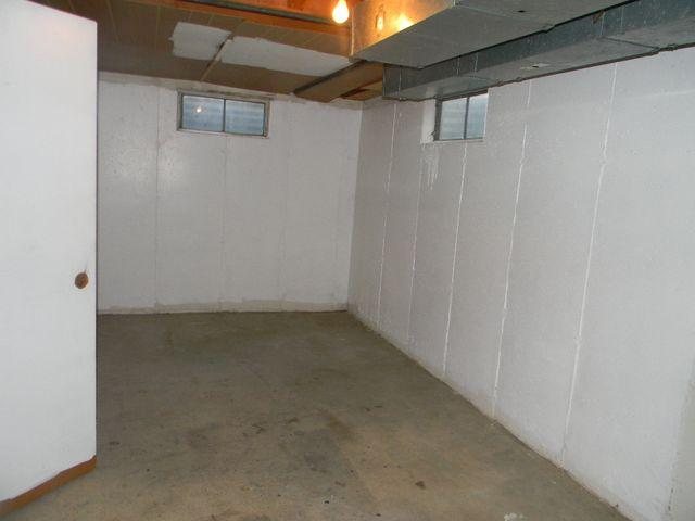 909 E Brentwood Dr - Photo 14