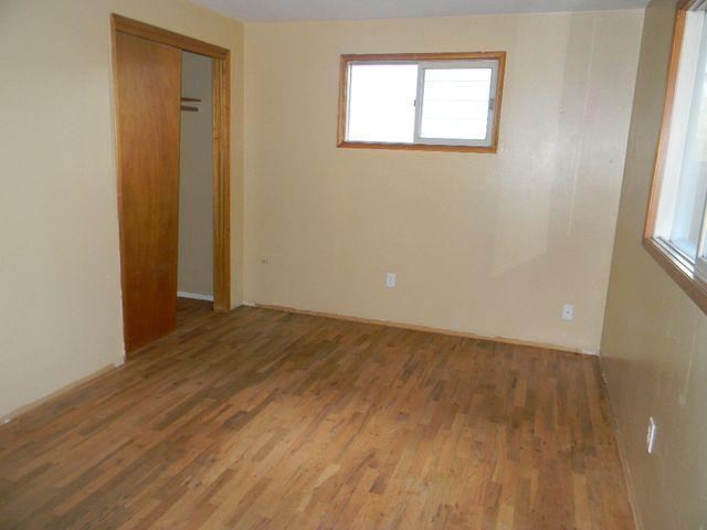 909 E Brentwood Dr - Photo 10