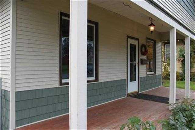 932 E 36th Ave - Photo 2