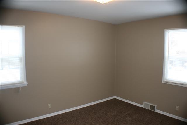 4829 W Princeton - Photo 11