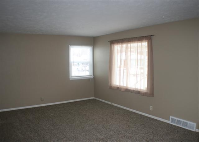 4829 W Princeton - Photo 15
