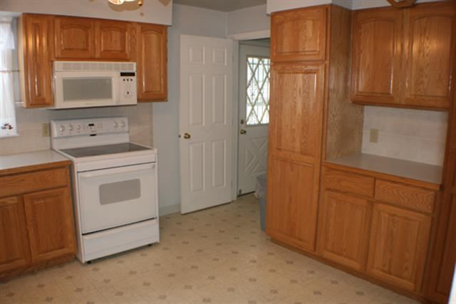 4829 W Princeton - Photo 7