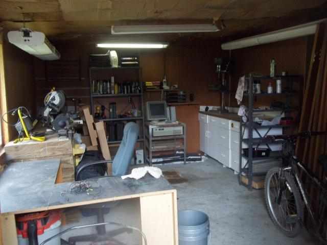 6521 N Catherine St - Photo 18