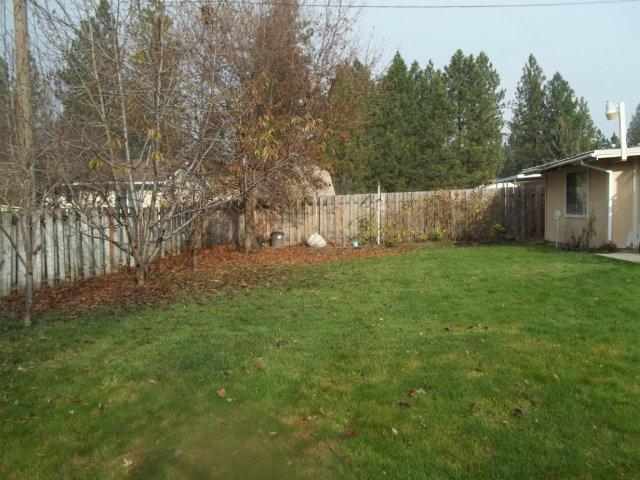 6521 N Catherine St - Photo 20