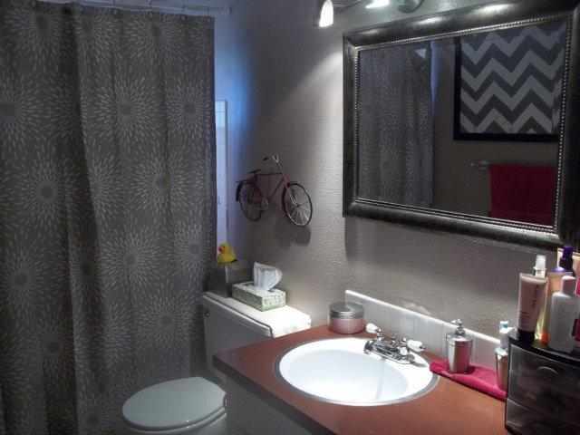 6521 N Catherine St - Photo 10