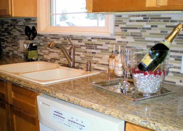 2618 W Courtland Ave - Photo 3