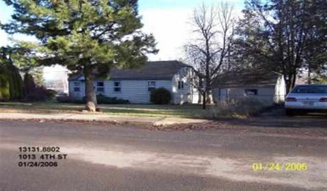 1013 4th St - Photo 1