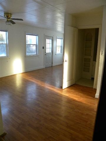 1013 4th St - Photo 2