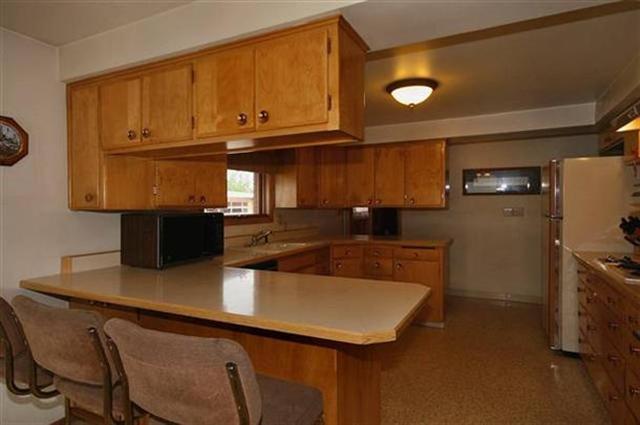 4127 N Elm St - Photo 3