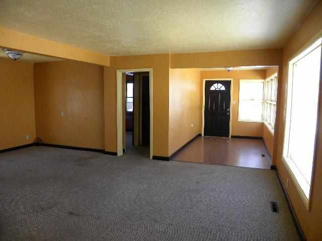 1708 E North St - Photo 4