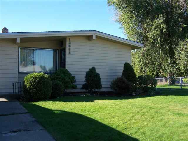 13602 E 7th Ave - Photo 1