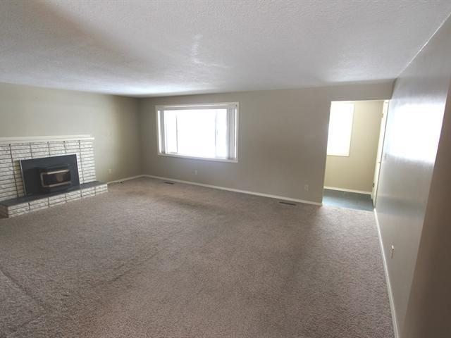 5536 N Drumheller - Photo 3