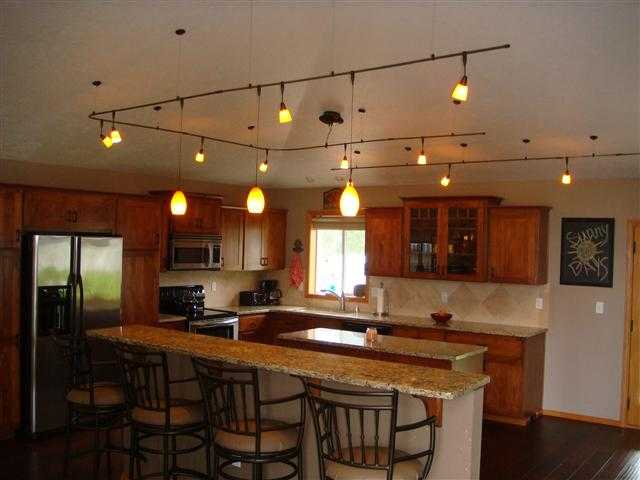704 E Kilgore Rd - Photo 5