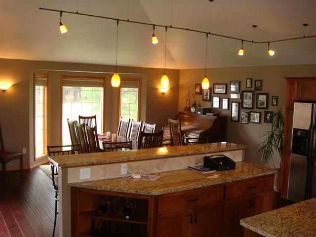 704 E Kilgore Rd - Photo 6