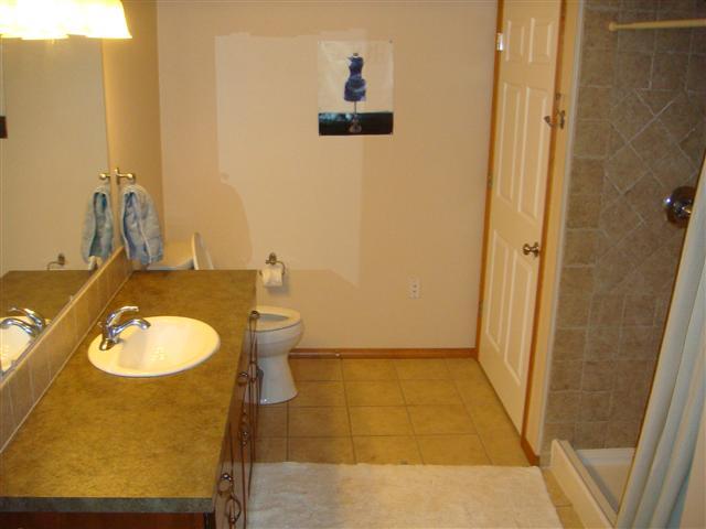 704 E Kilgore Rd - Photo 9