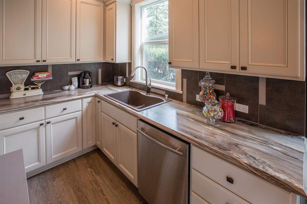 2815 S Madison St - Photo 7