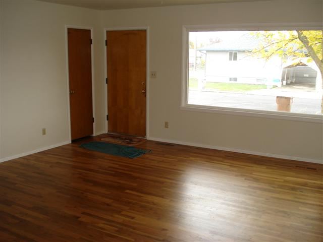 3813 E MARIETTA Ave - Photo 3