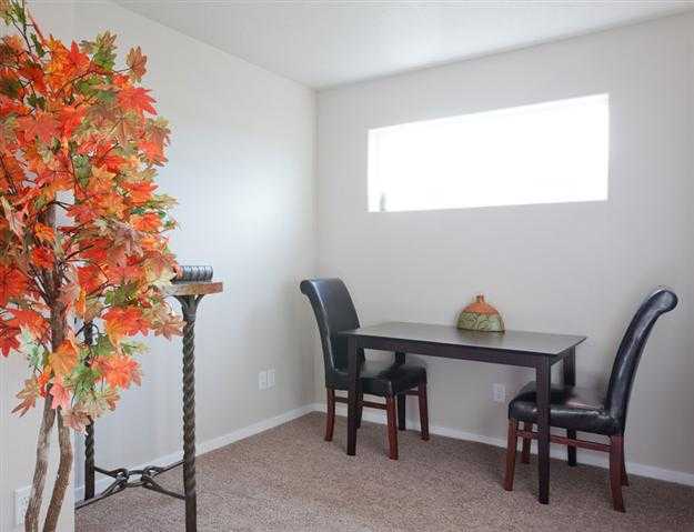 2175 N Oakland Ln - Photo 7