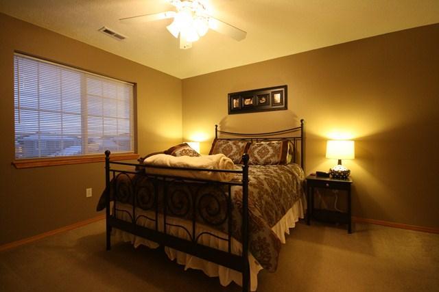 24115 E Maxwell Ave - Photo 12