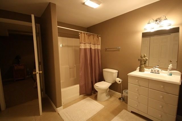 24115 E Maxwell Ave - Photo 19