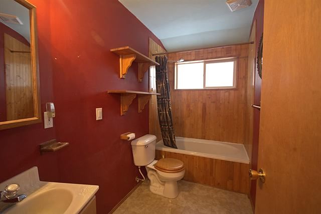 1010 N Evergreen St - Photo 12