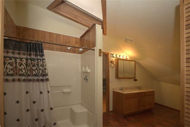 1010 N Evergreen St - Photo 13