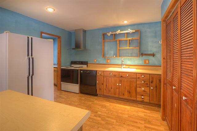 1010 N Evergreen St - Photo 4
