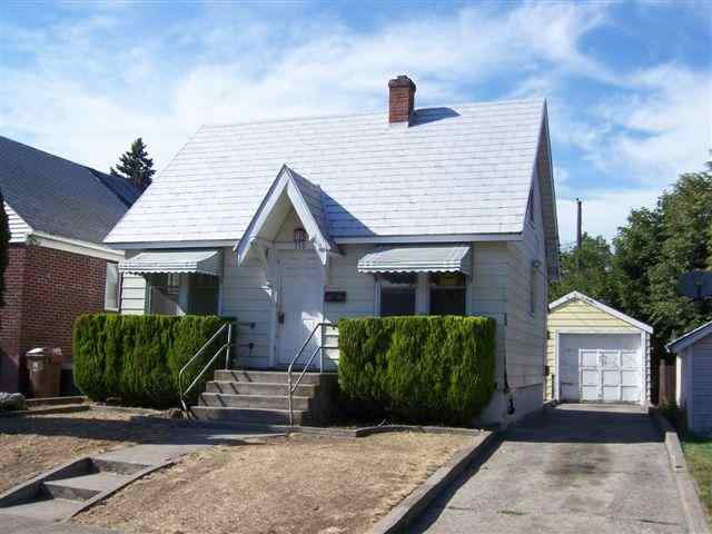 110 W Cleveland Ave - Photo 1