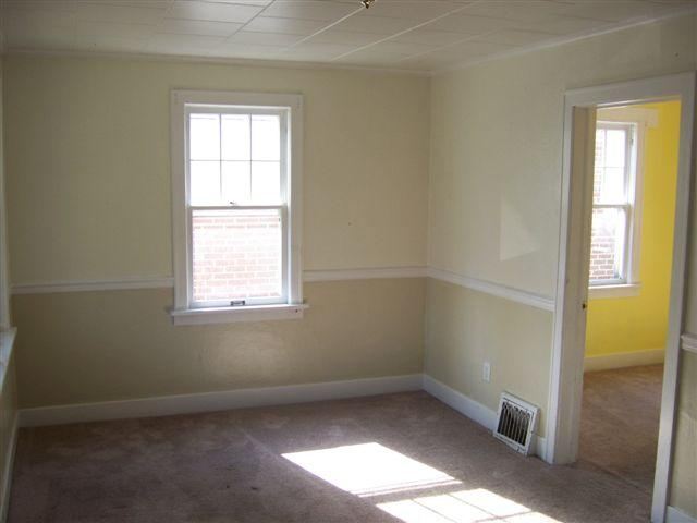 110 W Cleveland Ave - Photo 2