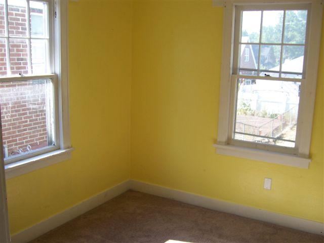110 W Cleveland Ave - Photo 4