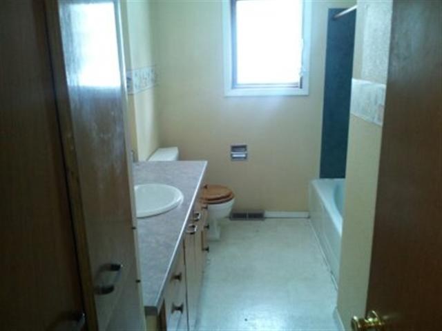 11401 E 7th Ave - Photo 8