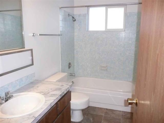 10605 S Spokane St - Photo 3