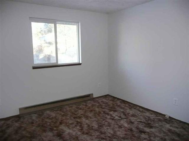 10605 S Spokane St - Photo 4