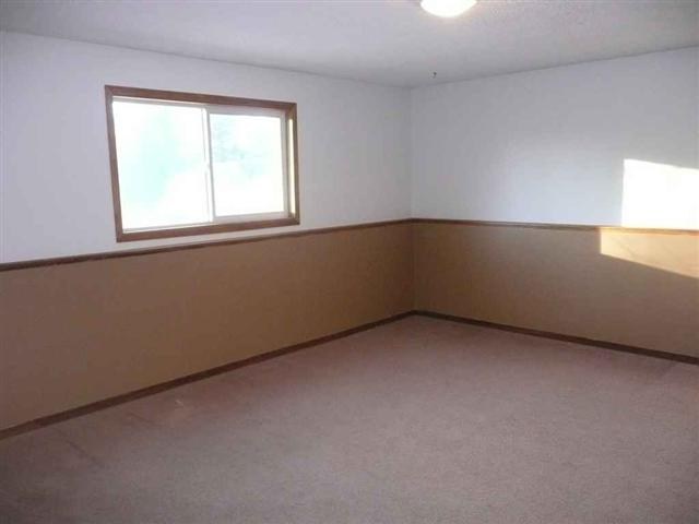 10605 S Spokane St - Photo 8