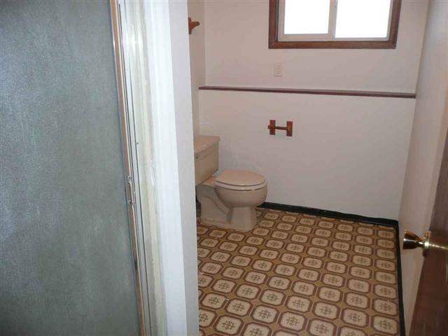10605 S Spokane St - Photo 10