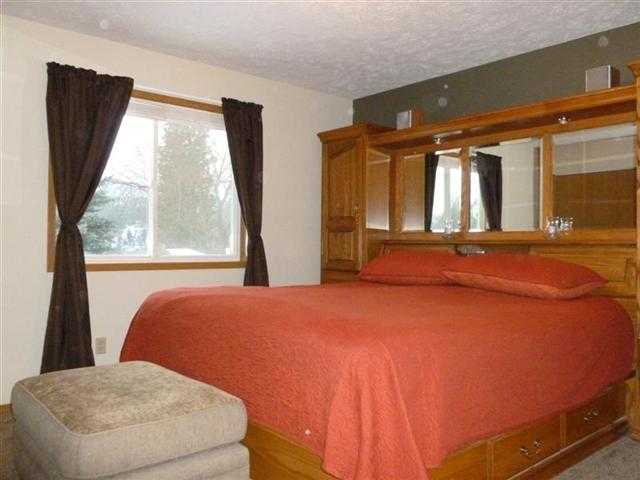 108 E Wynot - Photo 8