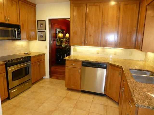 917 W 18th Ave - Photo 3
