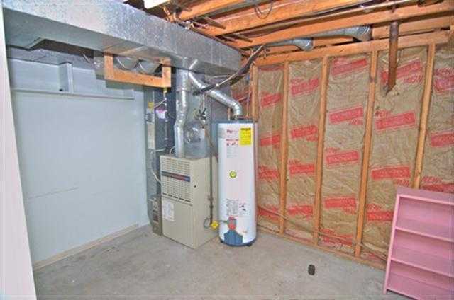2918 W Woodside Ave - Photo 12