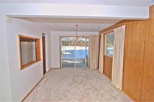2918 W Woodside Ave - Photo 4